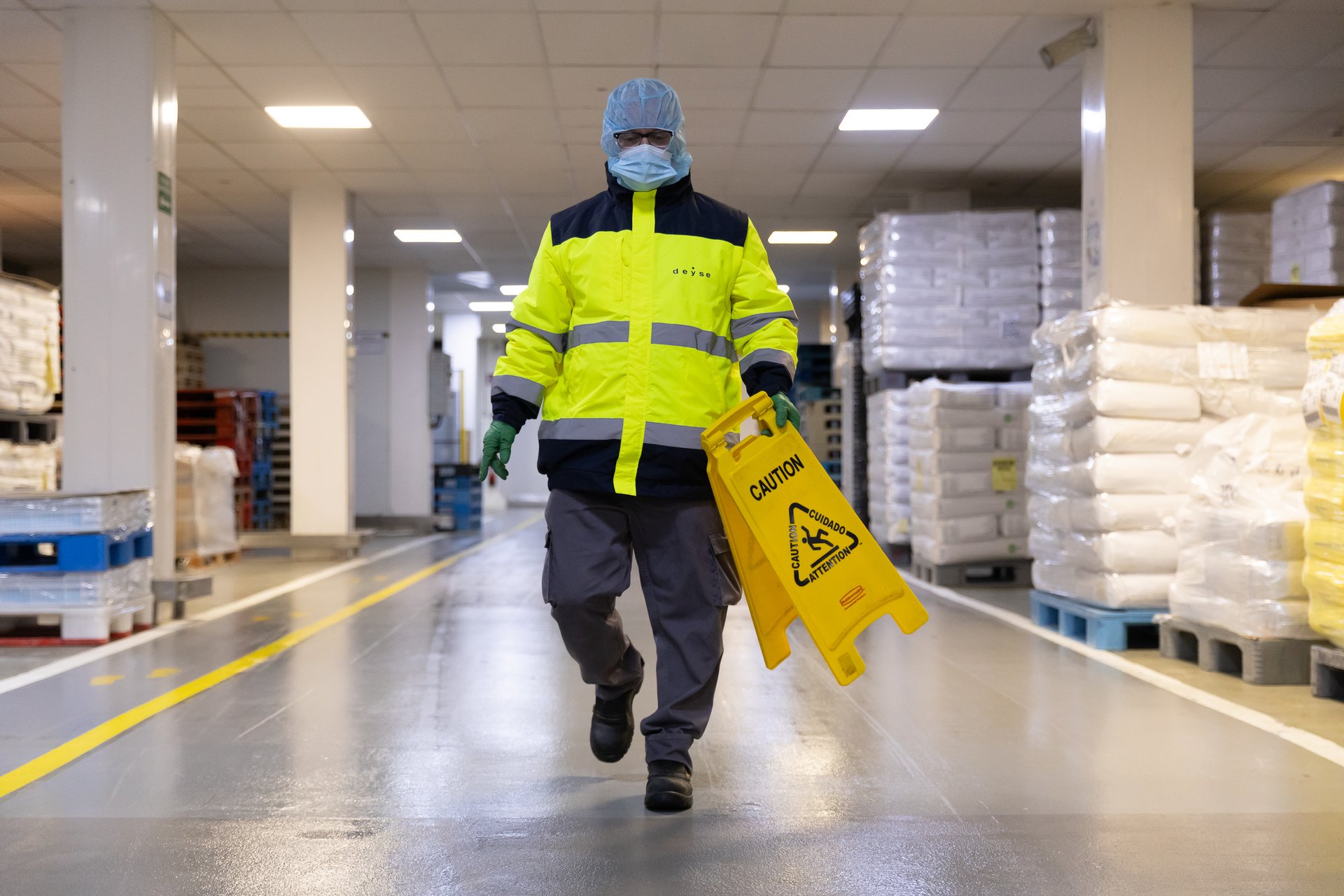 Protocols de seguretat i higiene a la indústria alimentaria catalana - Limpiezas Deyse